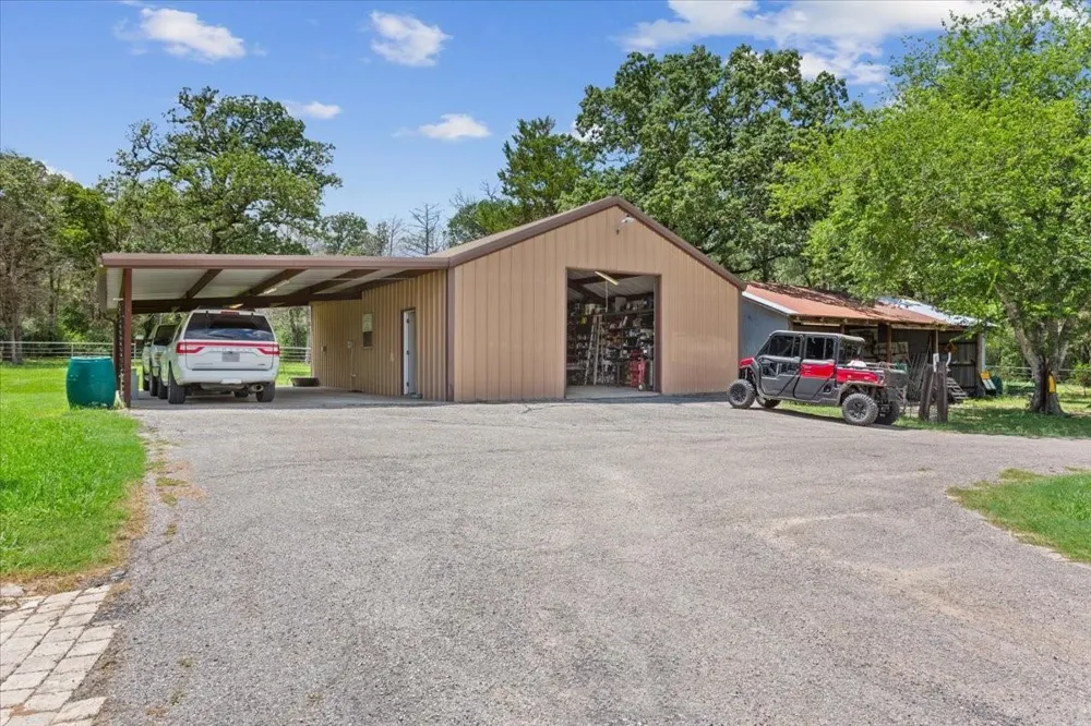 432 Lcr 456 Mexia, TX 76667