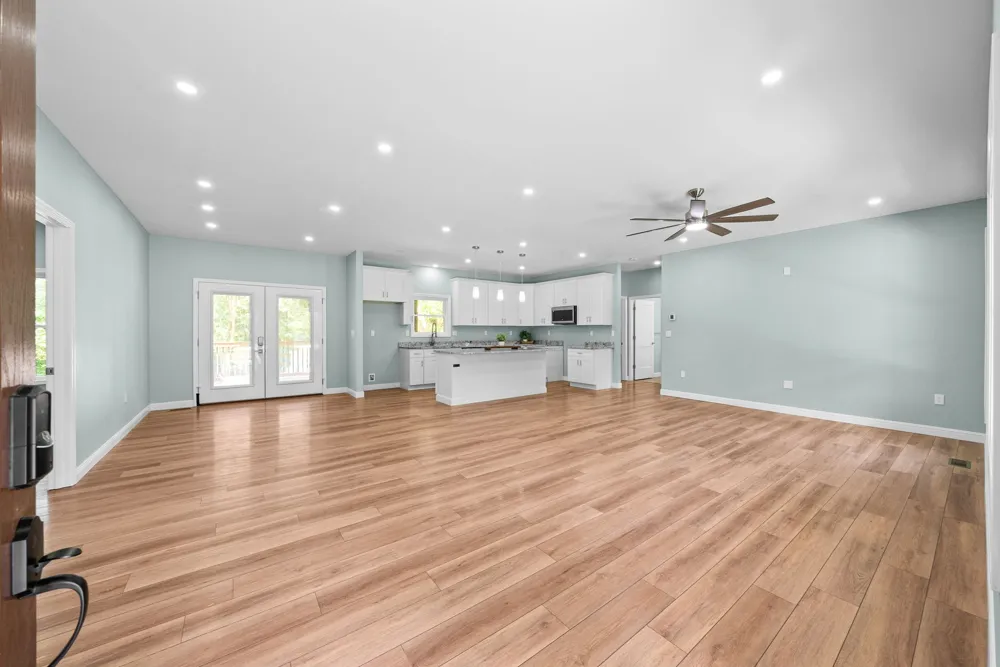 15 Locust Dr Erin, TN 37061