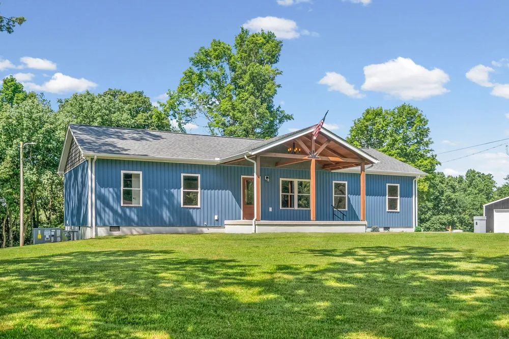 15 Locust Dr Erin, TN 37061