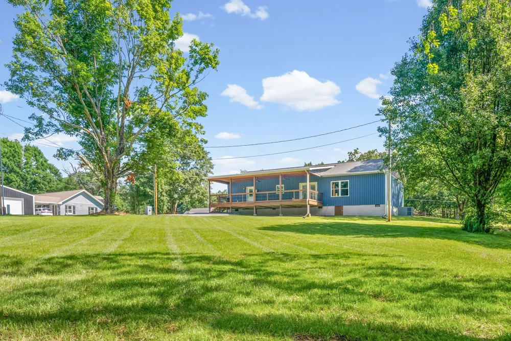 15 Locust Dr Erin, TN 37061