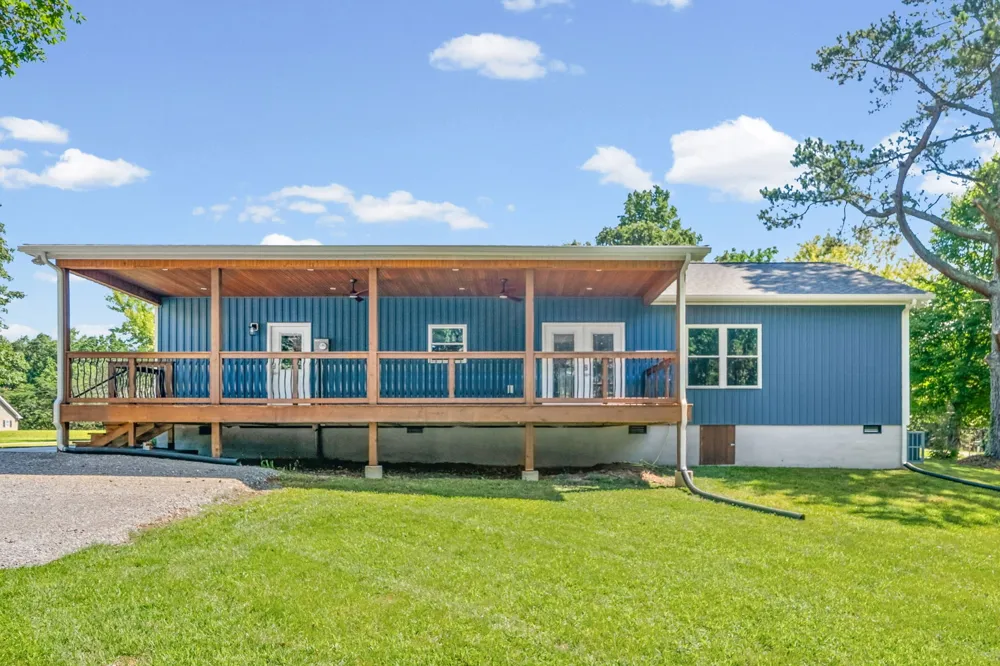 15 Locust Dr Erin, TN 37061