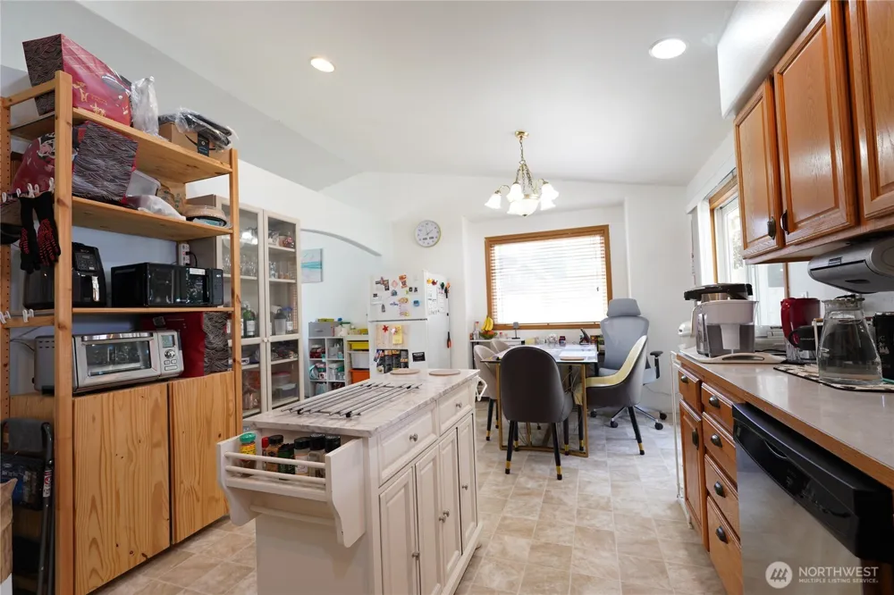 1903 O COURT SE Auburn, WA 98002