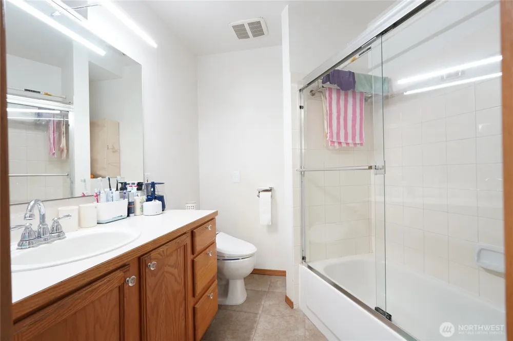 1903 O COURT SE Auburn, WA 98002