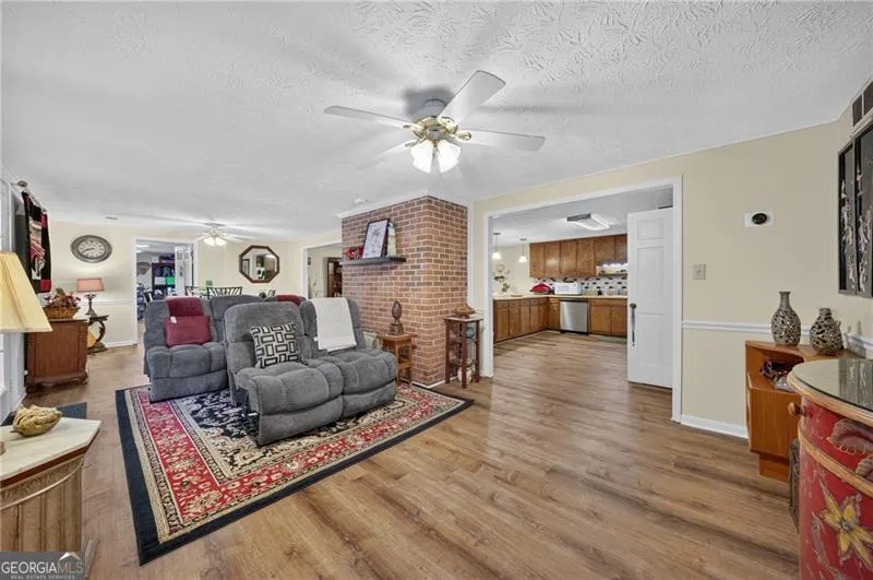 1378 Amber Stapp Studdard RD Social Circle, GA 30025