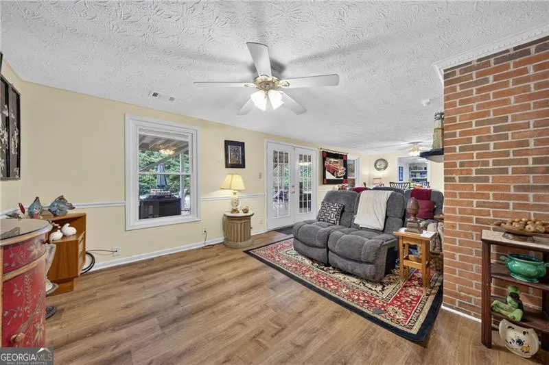 1378 Amber Stapp Studdard RD Social Circle, GA 30025