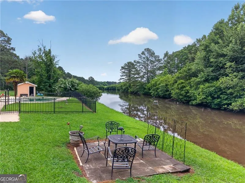 1378 Amber Stapp Studdard RD Social Circle, GA 30025