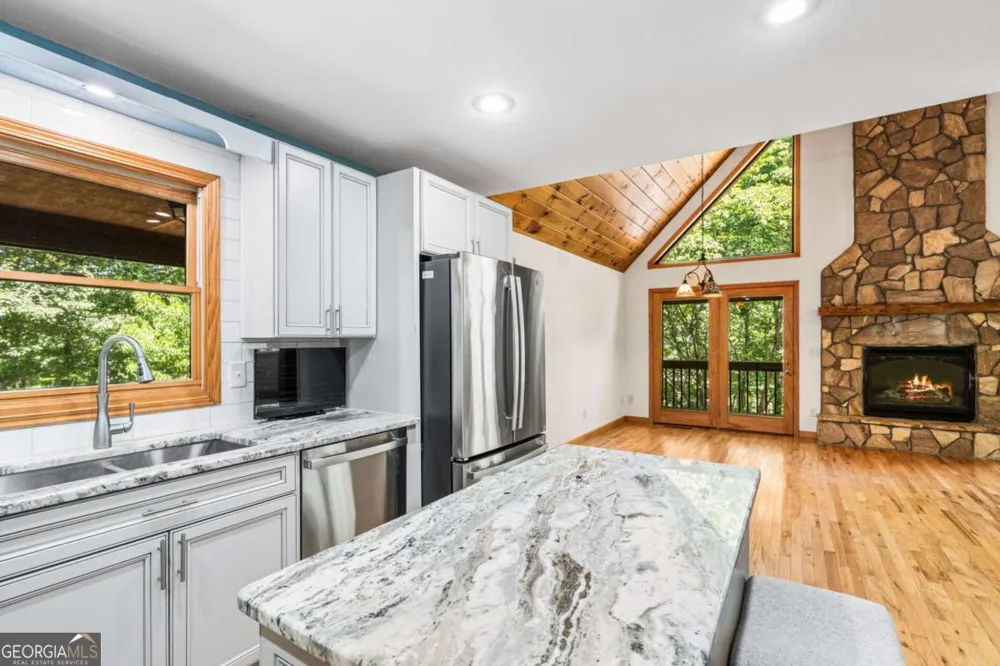 977 Tarheel DR W Murphy, NC 28906