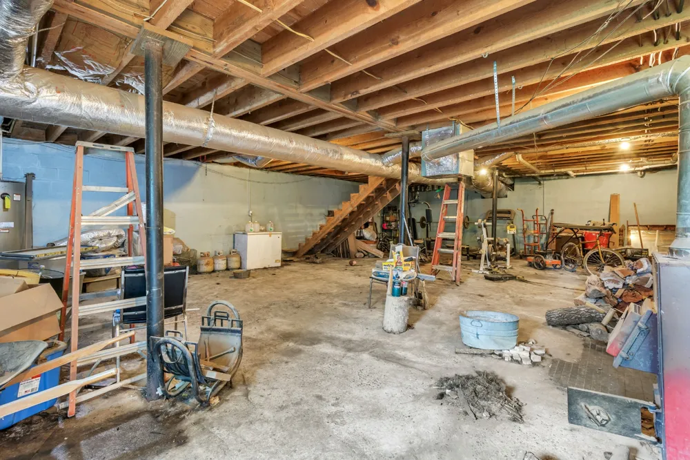 16600 Center Hill Dam Rd Silver Point, TN 38582