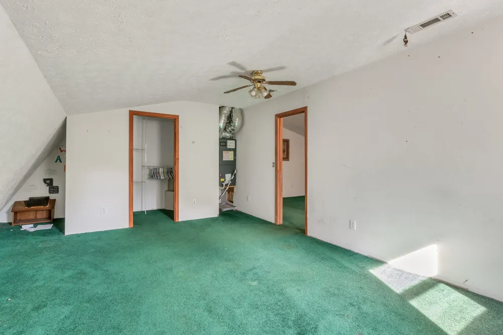 16600 Center Hill Dam Rd Silver Point, TN 38582