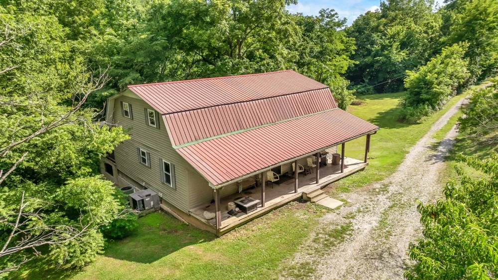 16600 Center Hill Dam Rd Silver Point, TN 38582