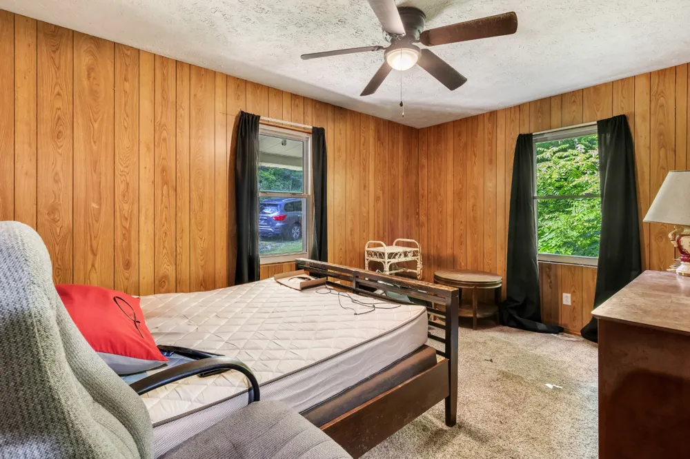 16600 Center Hill Dam Rd Silver Point, TN 38582