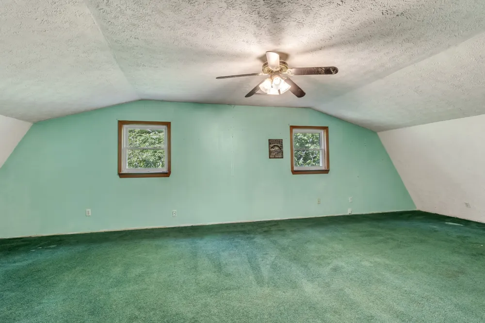 16600 Center Hill Dam Rd Silver Point, TN 38582