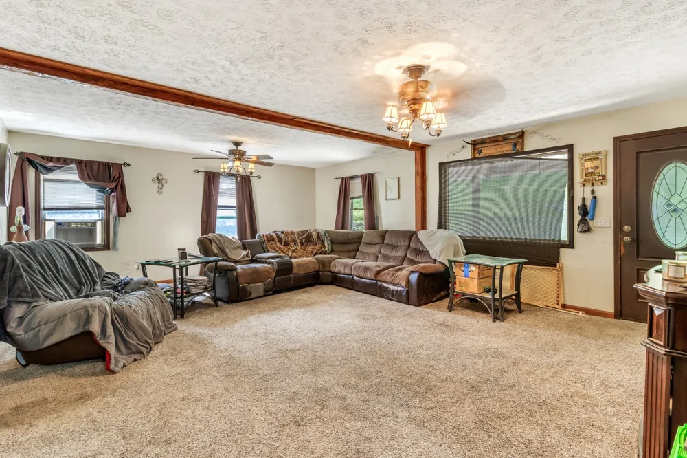 16600 Center Hill Dam Rd Silver Point, TN 38582