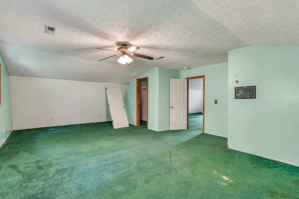 16600 Center Hill Dam Rd Silver Point, TN 38582