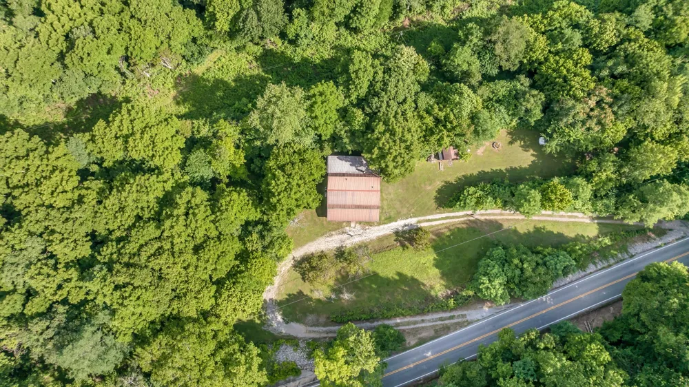 16600 Center Hill Dam Rd Silver Point, TN 38582
