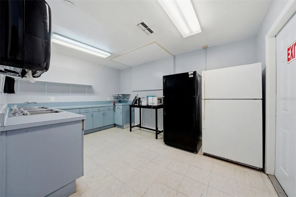 2886 WHITNEY ROAD Clearwater, FL 33760