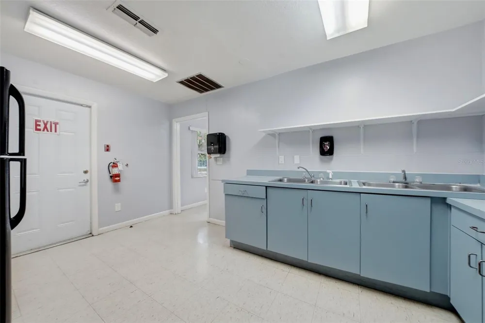 2886 WHITNEY ROAD Clearwater, FL 33760