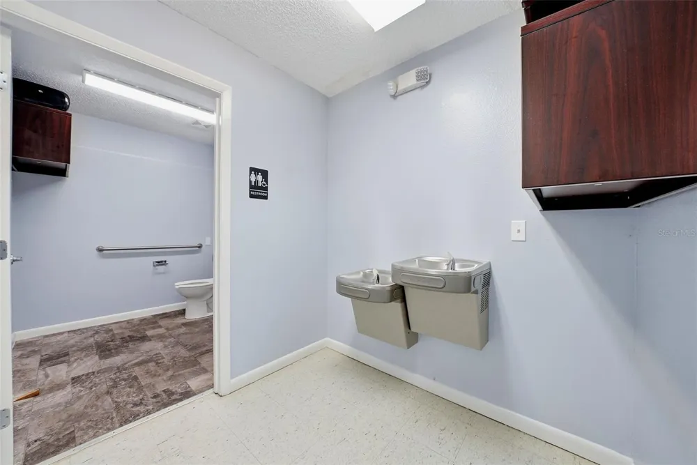 2886 WHITNEY ROAD Clearwater, FL 33760