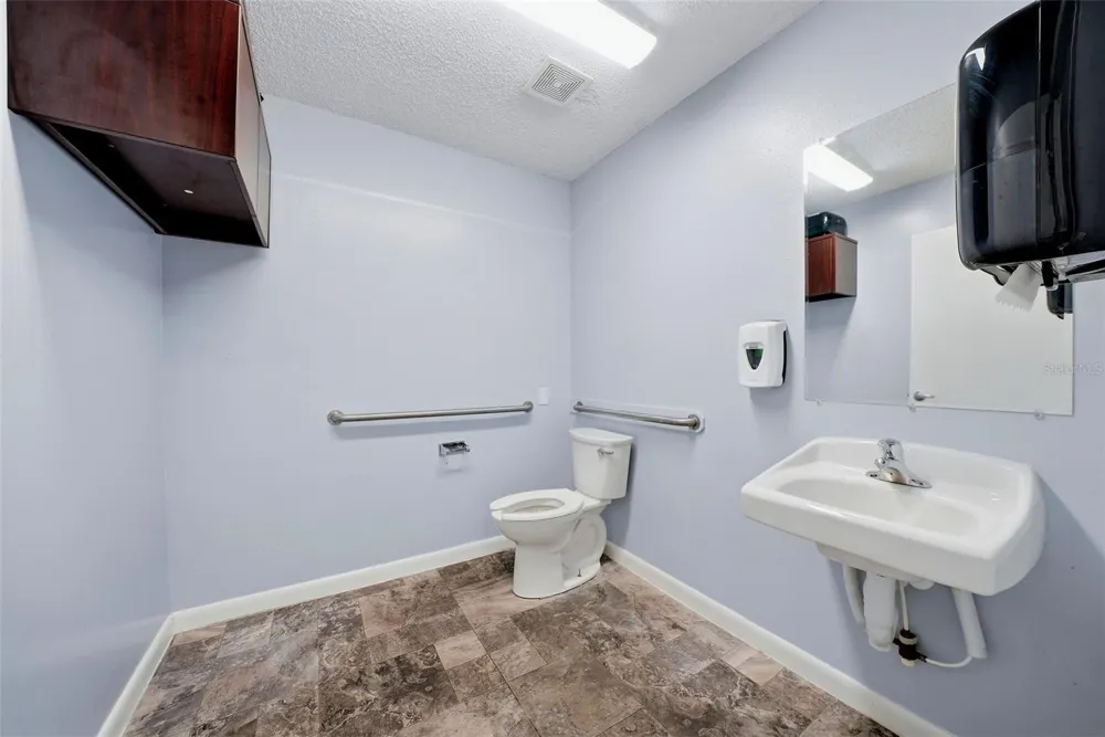 2886 WHITNEY ROAD Clearwater, FL 33760