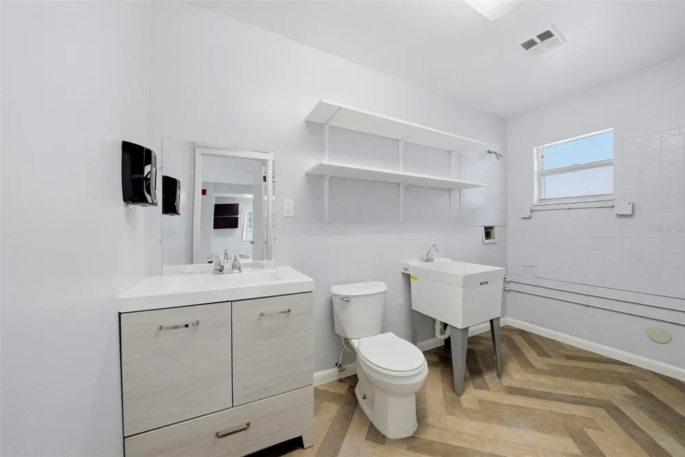 2886 WHITNEY ROAD Clearwater, FL 33760