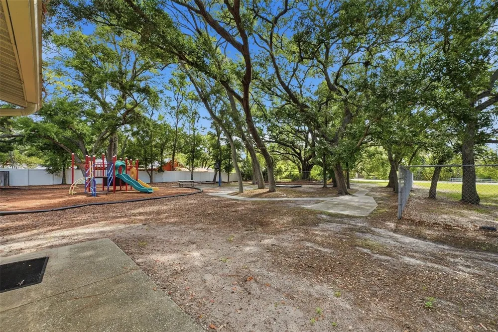 2886 WHITNEY ROAD Clearwater, FL 33760