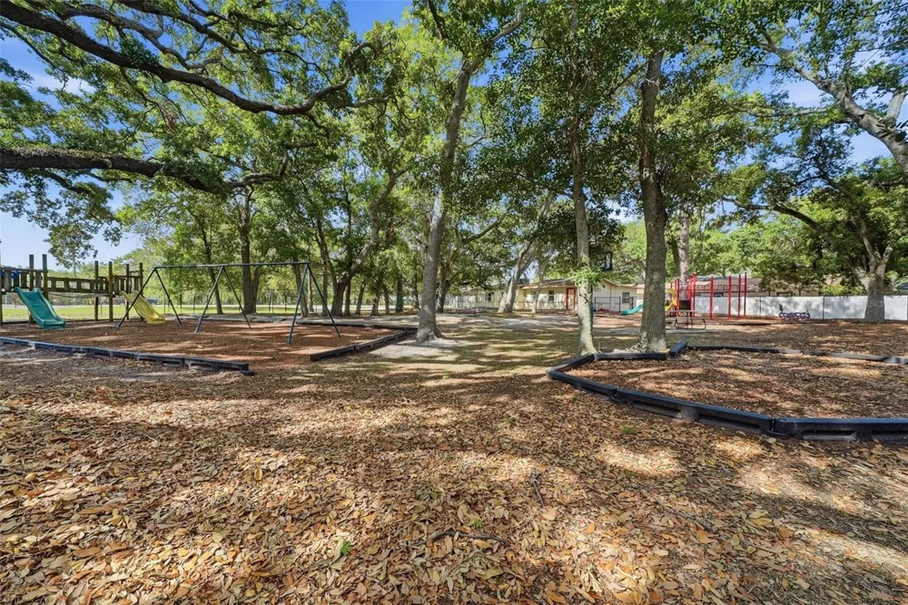 2886 WHITNEY ROAD Clearwater, FL 33760