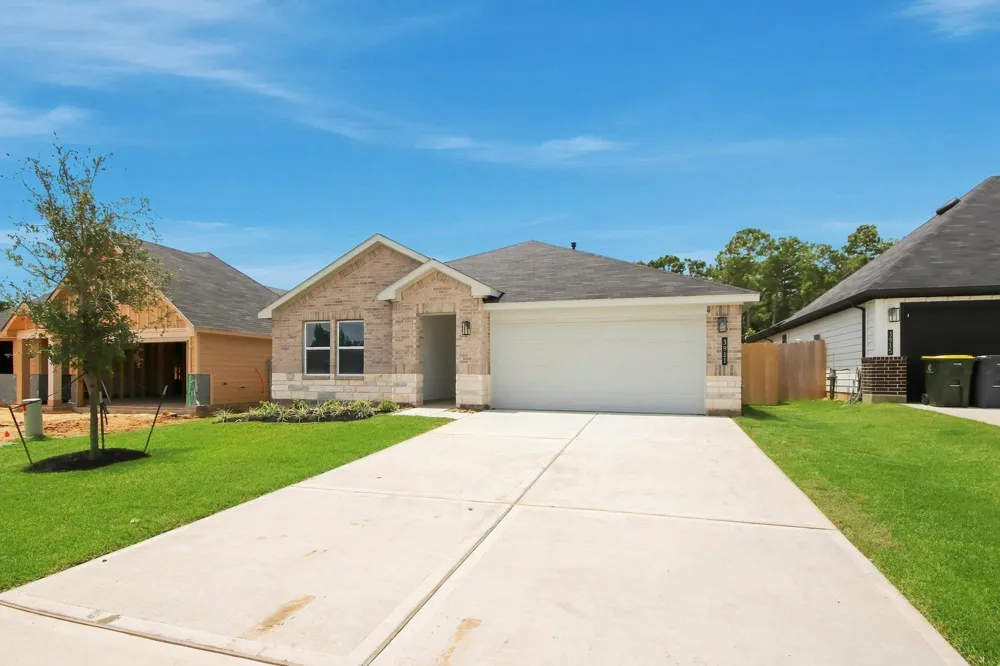 3911 Grizzly Bear Pass Conroe, TX 77303