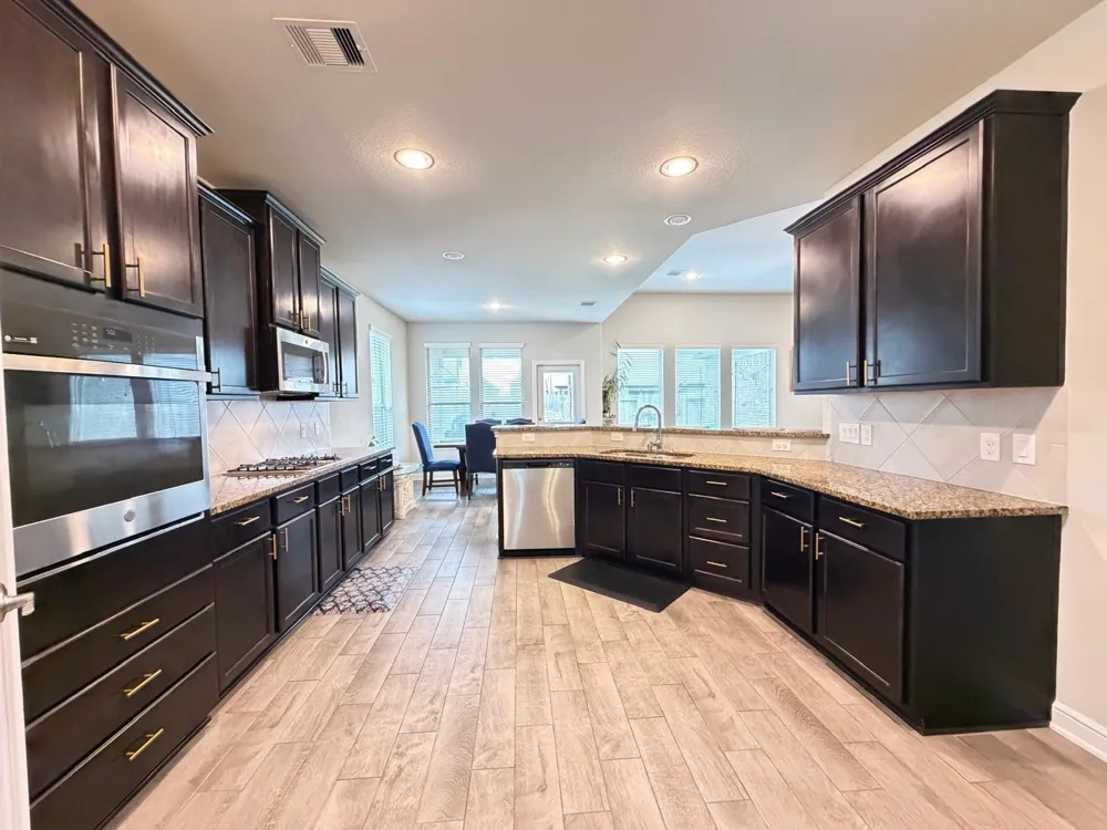 244 Upland Drive Waller, TX 77484