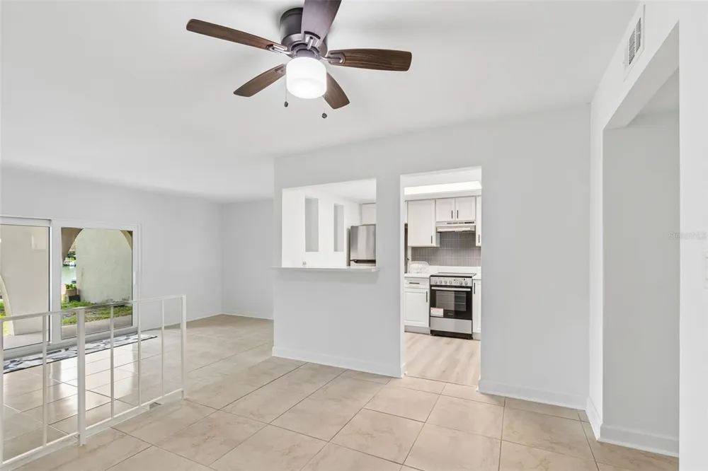 552 PLAZA SEVILLE COURT #97 Treasure Island, FL 33706