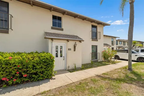 552 PLAZA SEVILLE COURT #97