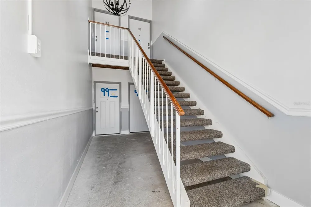 552 PLAZA SEVILLE COURT #97 Treasure Island, FL 33706