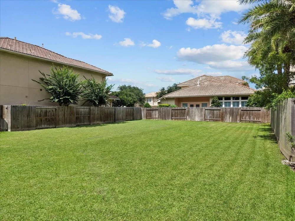 403 Waterford Way Kemah, TX 77565