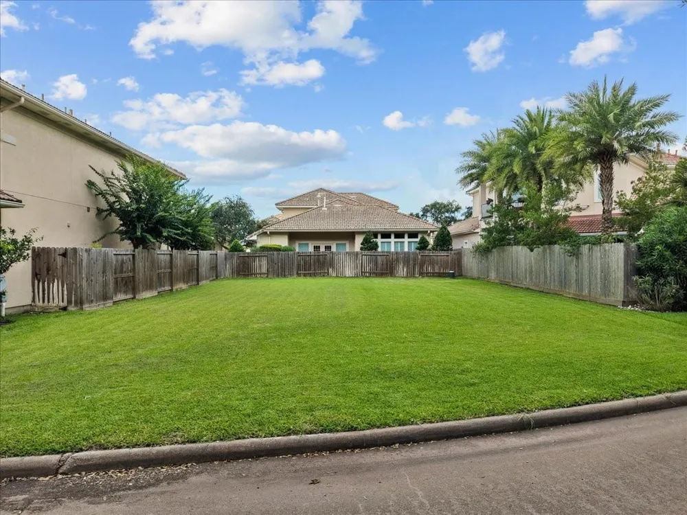 403 Waterford Way Kemah, TX 77565