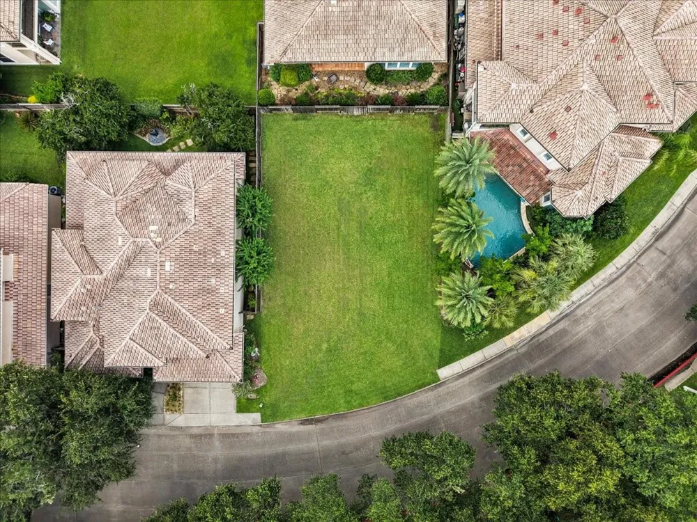 403 Waterford Way Kemah, TX 77565