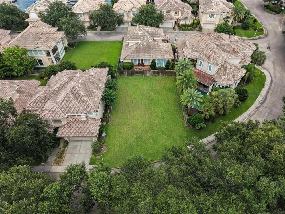403 Waterford Way Kemah, TX 77565