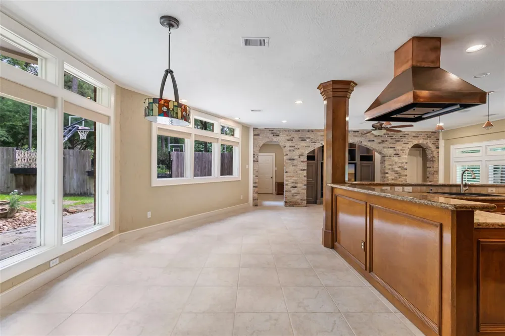 2515 Kings Forest Drive Kingwood, TX 77339