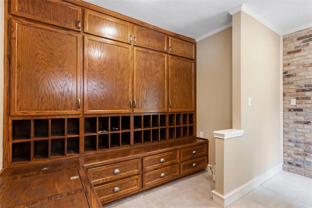 2515 Kings Forest Drive Kingwood, TX 77339