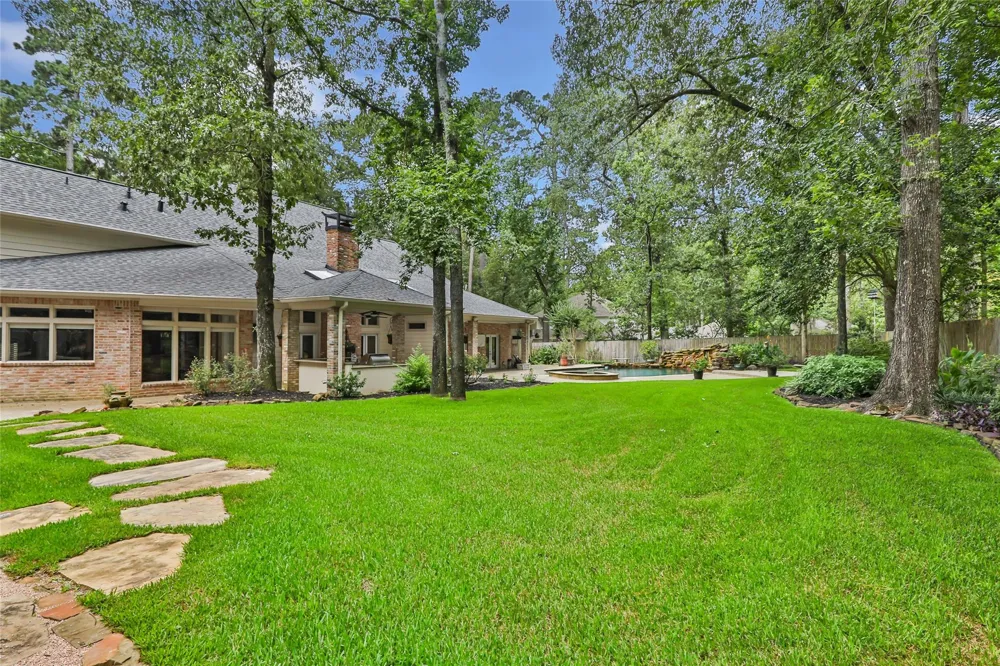 2515 Kings Forest Drive Kingwood, TX 77339