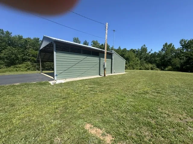 479 Horseshoe Bend Rd Linden, TN 37096