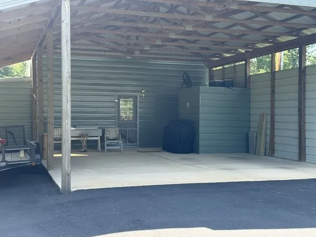 479 Horseshoe Bend Rd Linden, TN 37096