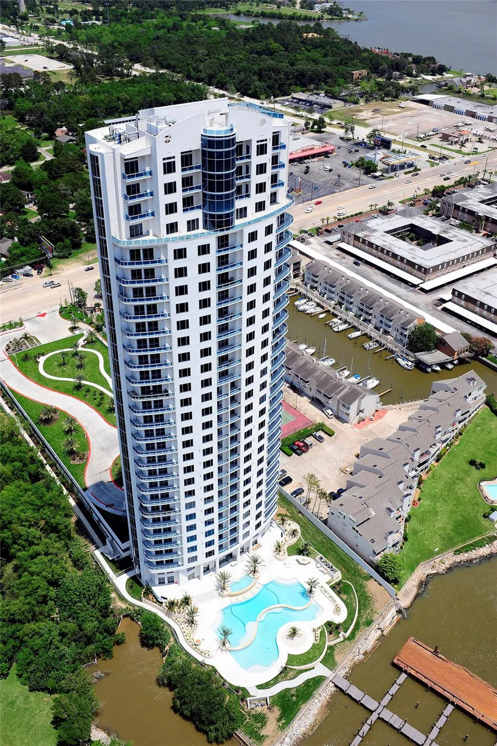4821 Nasa Parkway #6E Seabrook, TX 77586