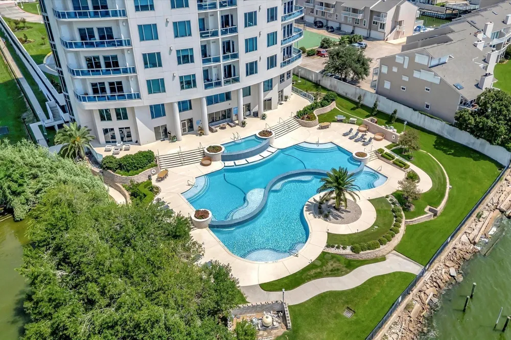 4821 Nasa Parkway #6E Seabrook, TX 77586