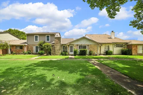 6407 S Briar Bayou Drive