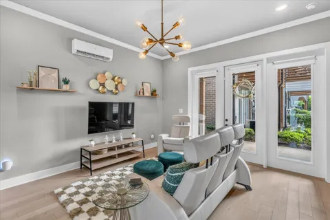 1589 Sinclair Avenue #5