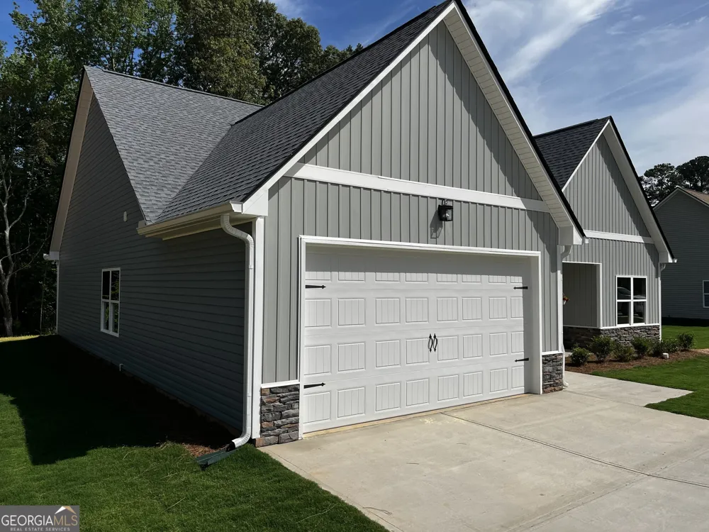 1956 Cochran Ridge RD Hiram, GA 30141