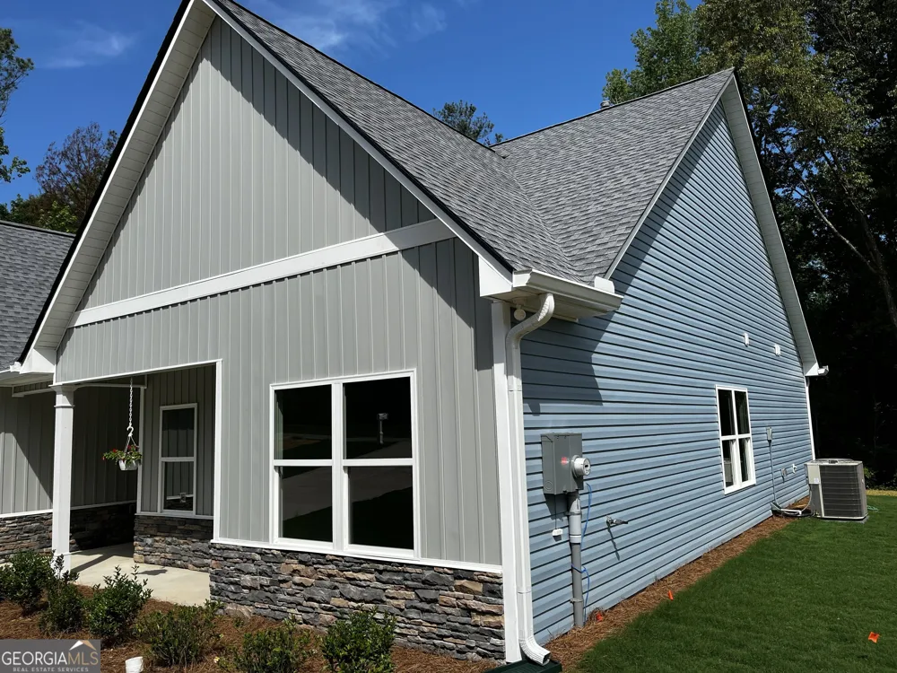 1956 Cochran Ridge RD Hiram, GA 30141