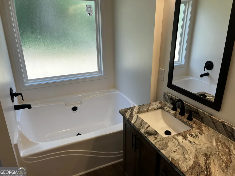 1956 Cochran Ridge RD Hiram, GA 30141