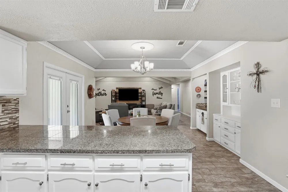 6514 Circo Drive De Cordova, TX 76049