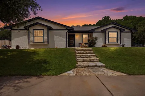 6514 Circo Drive