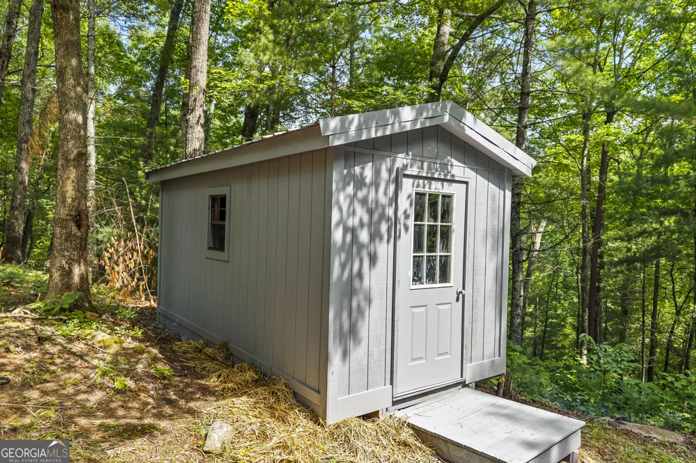 262 Patrick Ln Helen, GA 30545